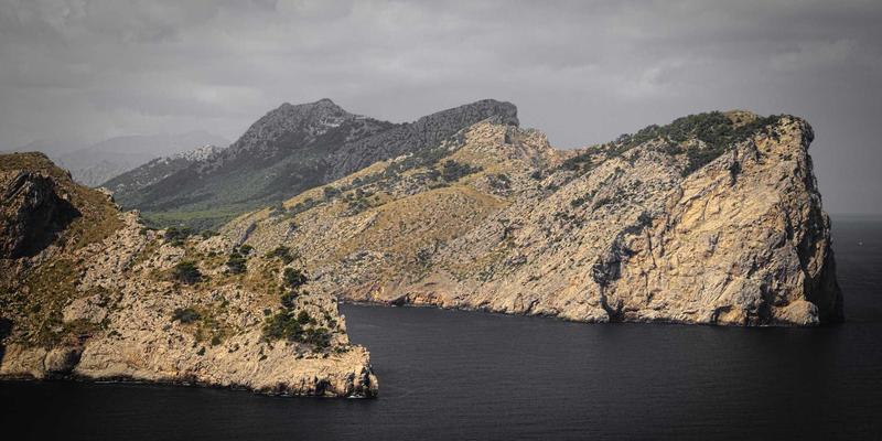 商业照明新纪元：ZXDLED如何以创新LED产品引领高效节能未来