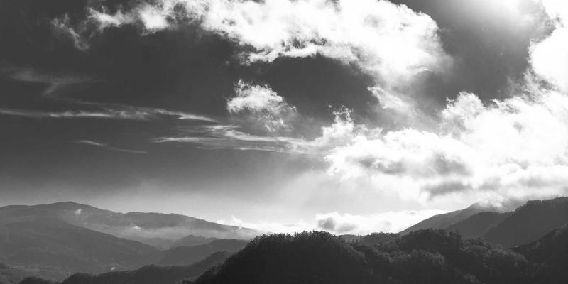 工业LED照明深度评测：节能、性能与长期价值的全面解析